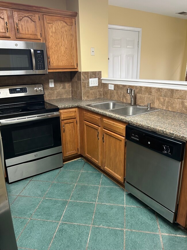 Foto del edificio - 505 Long Creek Pky