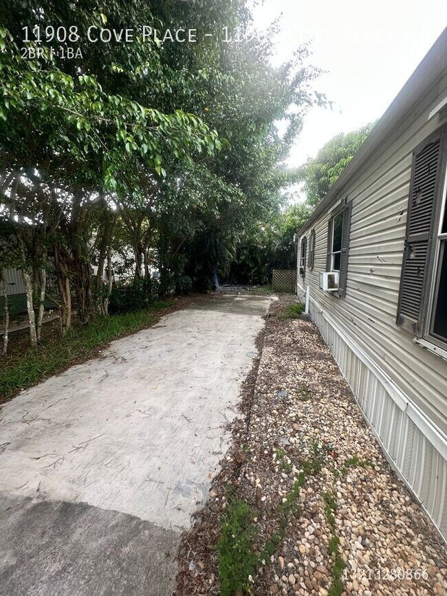 Foto del edificio - 11908 Cove Pl