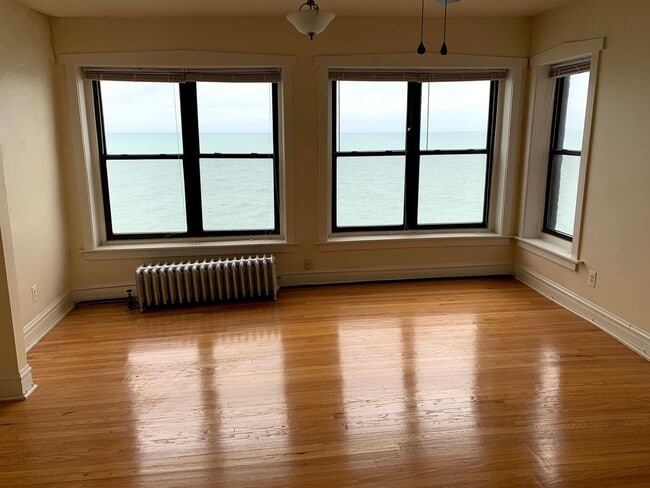 Interior Photo - Howard Beach Apartments