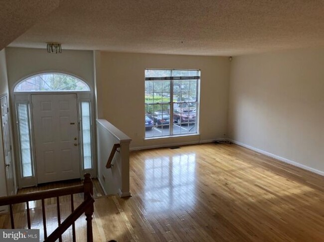 Foto del edificio - 25 Vanderbilt Ct