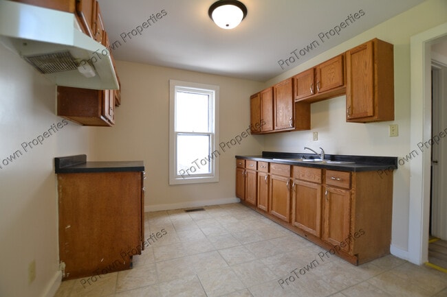 Foto del edificio - 651 N Bluff St