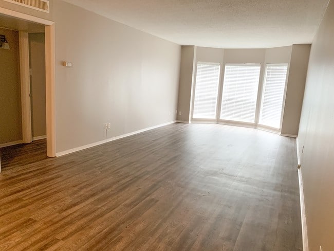 Foto del edificio - Park Villa Apartments