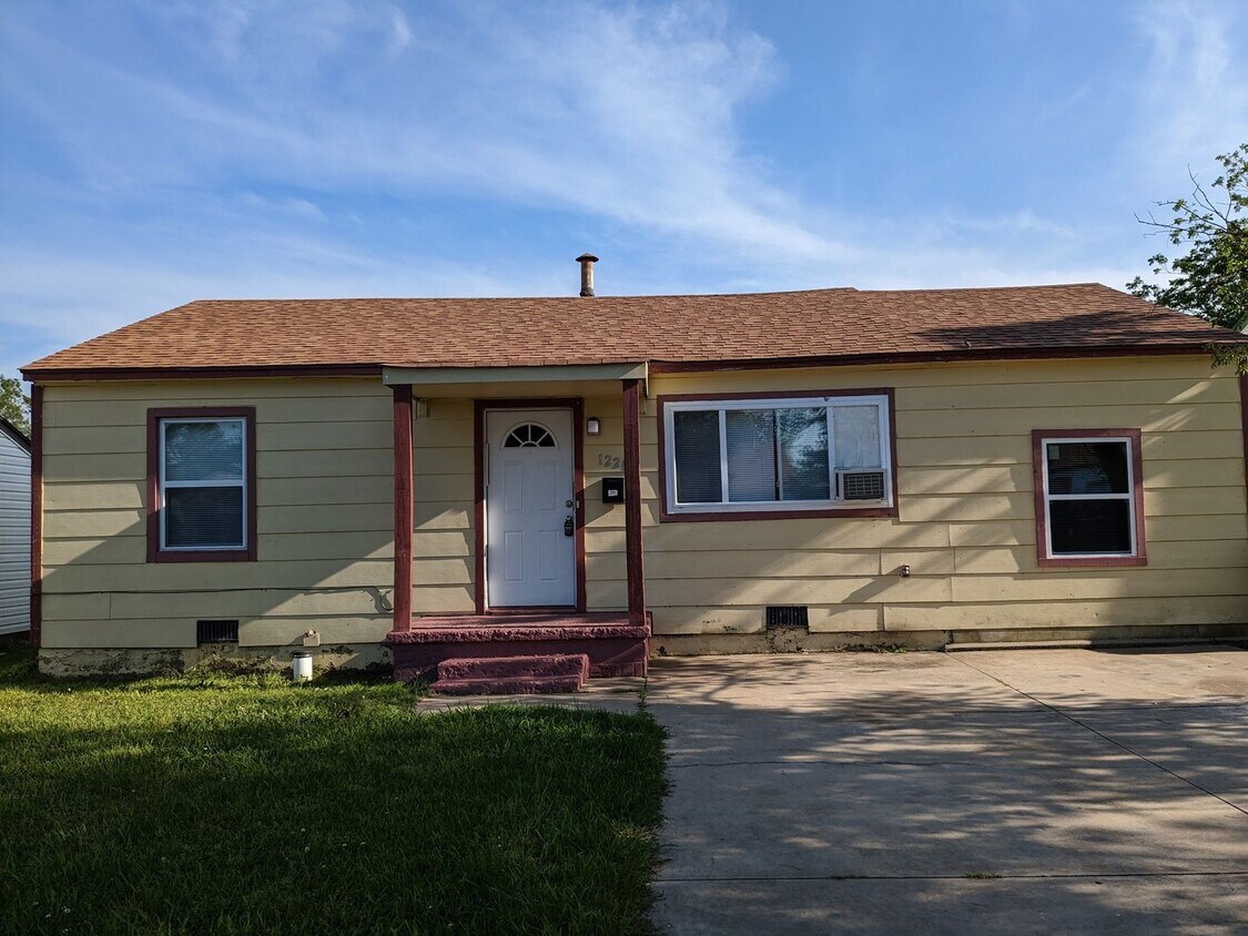Great 4 Bed 1 Bath Home SW OKC! $845 Per ... - Great 4 Bed 1 Bath Home SW OKC!  $845 Per ...