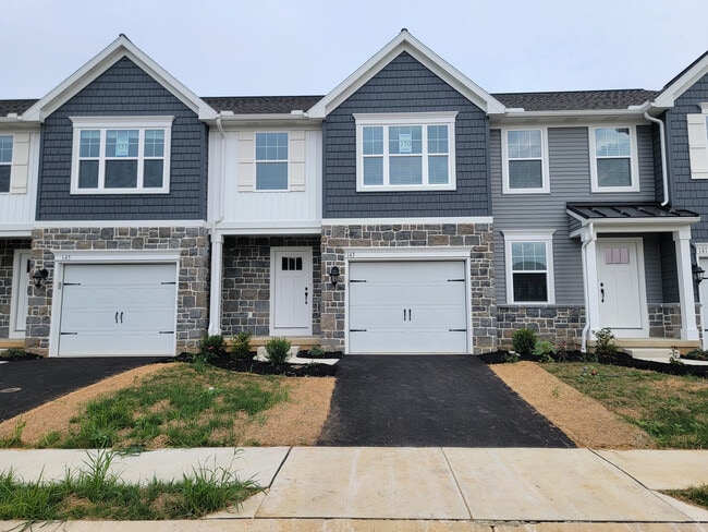 Building Photo - 145 Beech Tree Ct