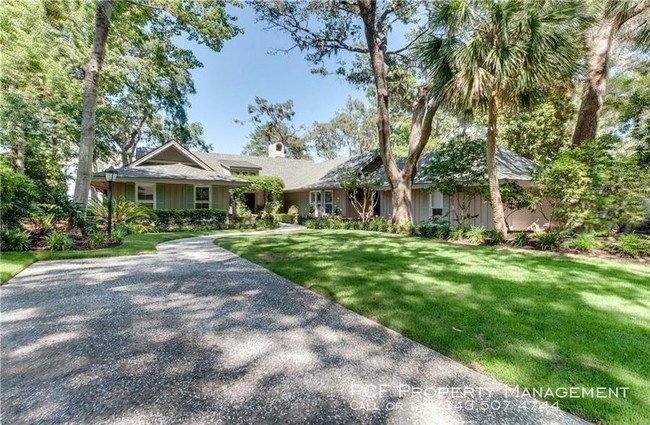 Building Photo - WATER FRONT IN HILTON HEAD PLANTATION