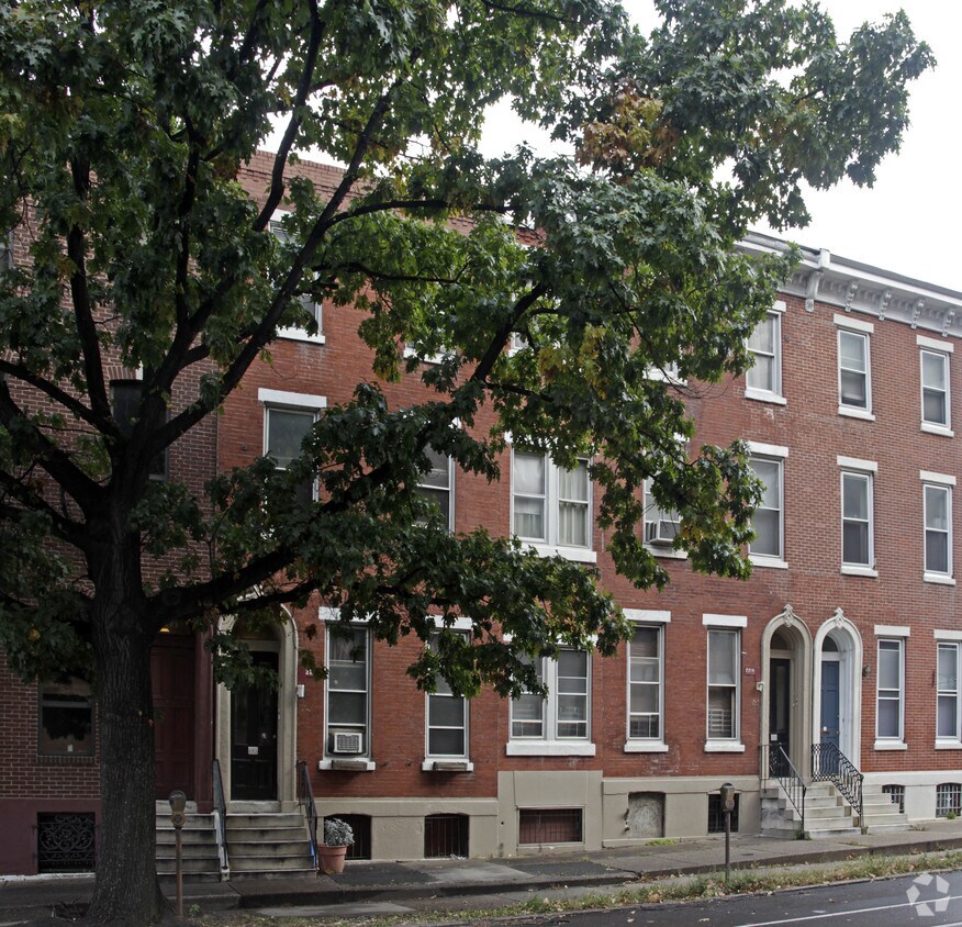 Foto del edificio - 2219-2221 Spring Garden St