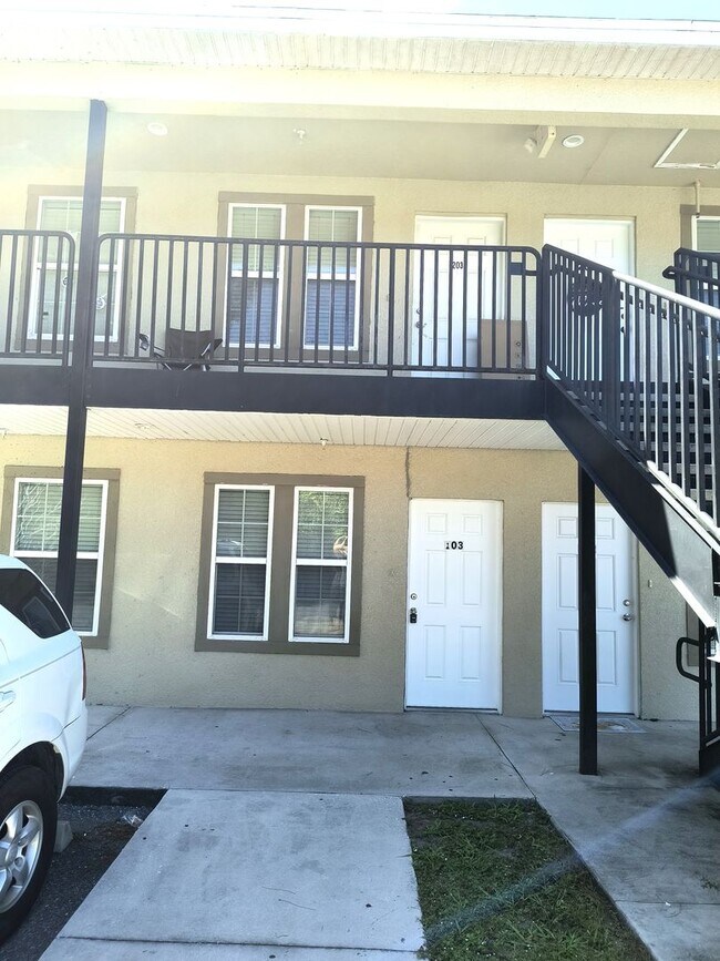 Building Photo - Lopez-168, #103