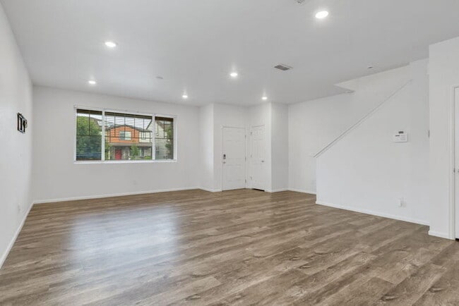 Building Photo - 21546 E 59th Pl
