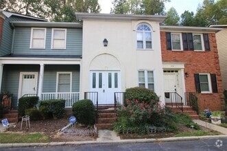 Building Photo - 4028 Elm St