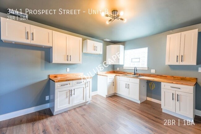 Building Photo - 3441 Prospect St