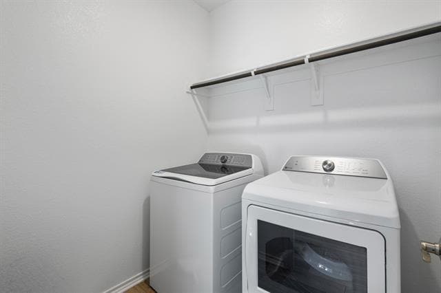 Foto del edificio - 2333 Bellatrix Dr