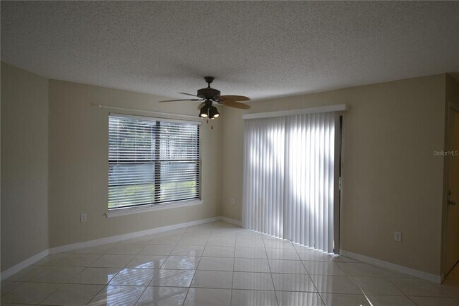 Foto del edificio - 605 Lennox Rd W