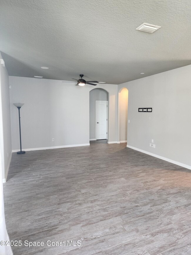 Building Photo - 2882 Amethyst Way