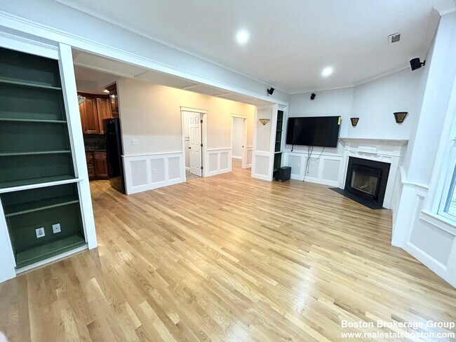 Foto del edificio - 12 Buttonwood St