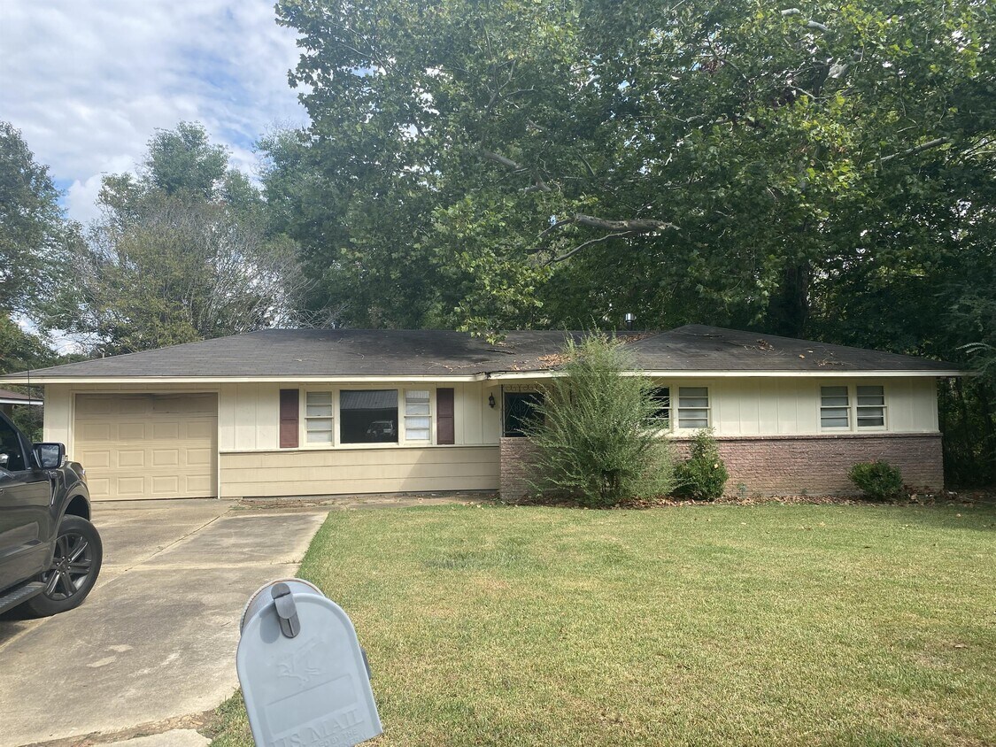 3306 Ridgeland Dr, Jackson, MS 39212 House Rental in Jackson, MS