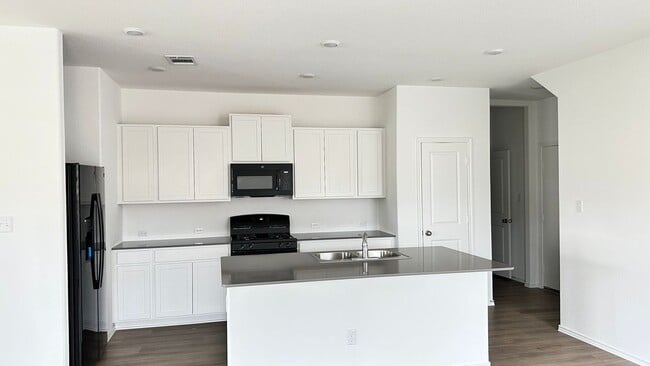 Building Photo - 113 Allegro Dr