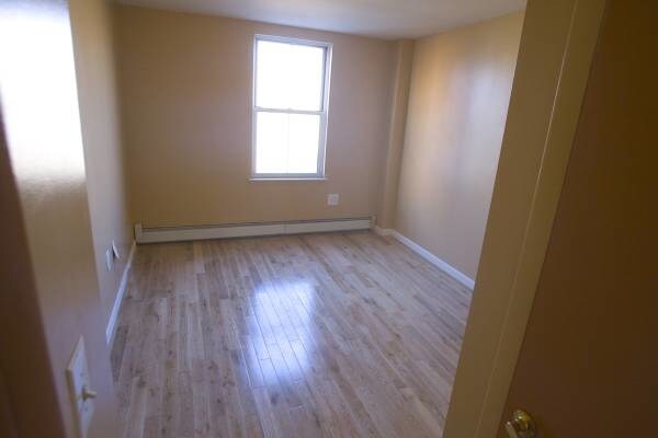 Building Photo - 456 Carlton Ave