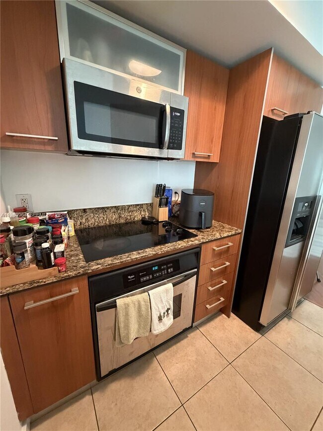 Building Photo - 9055 SW 73rd Ct