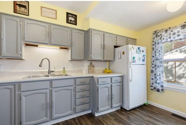 Foto del edificio - Gorgeous 4BR/2BA Home with Finished Lower ...