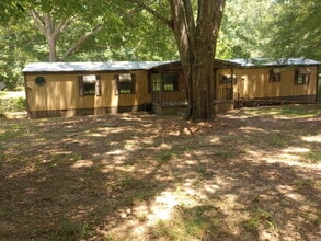 Building Photo - 321 Robinson Rd