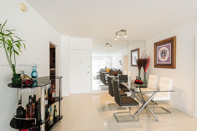 Foto del edificio - 500 Bayview Dr