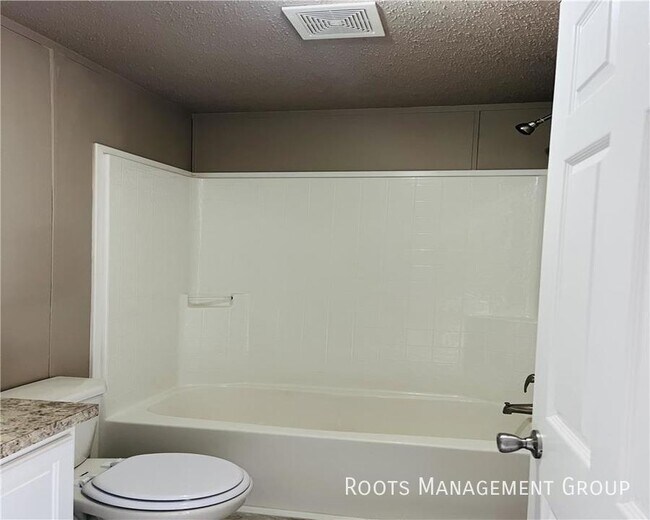 Building Photo - Home Available to Lease - Apply Today!
