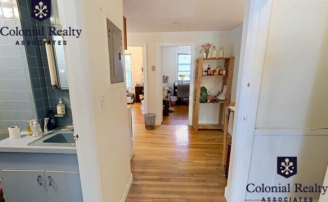 Building Photo - 216 Freeman St