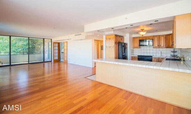 Building Photo - 3 br, 2 bath House - 101 Lombard Street #508W