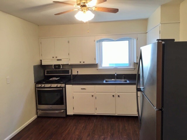 Foto del edificio - 100 Evergreen St