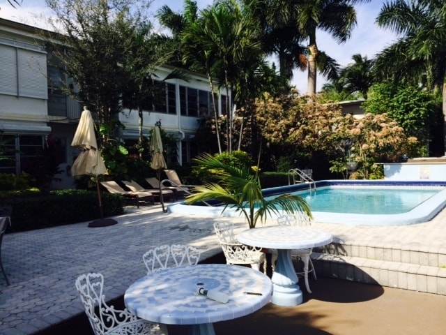 Pool - 120 Isle