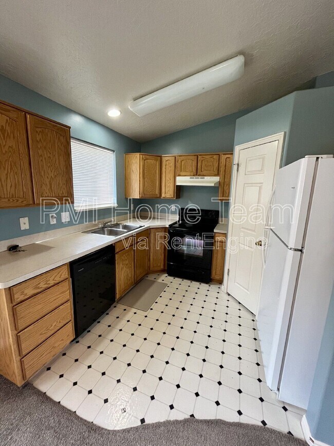 Foto del edificio - 1222 Willard Peak Dr