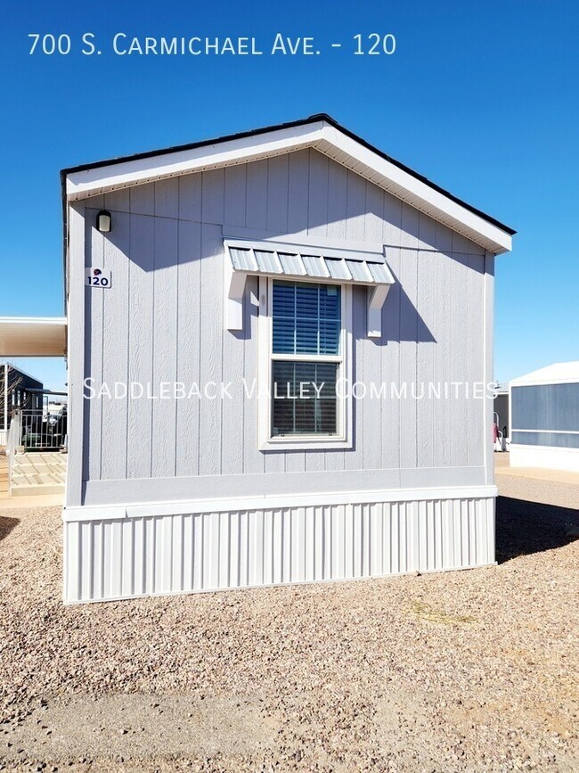 Building Photo - 700 S Carmichael Ave