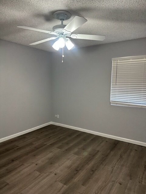Foto del interior - CFT Parkdale Plaza - Crow Rd