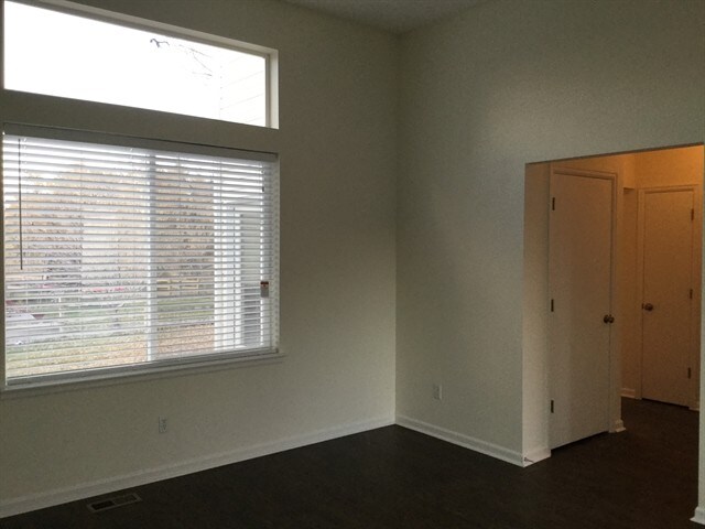 Building Photo - 20651 Willowbend Lane