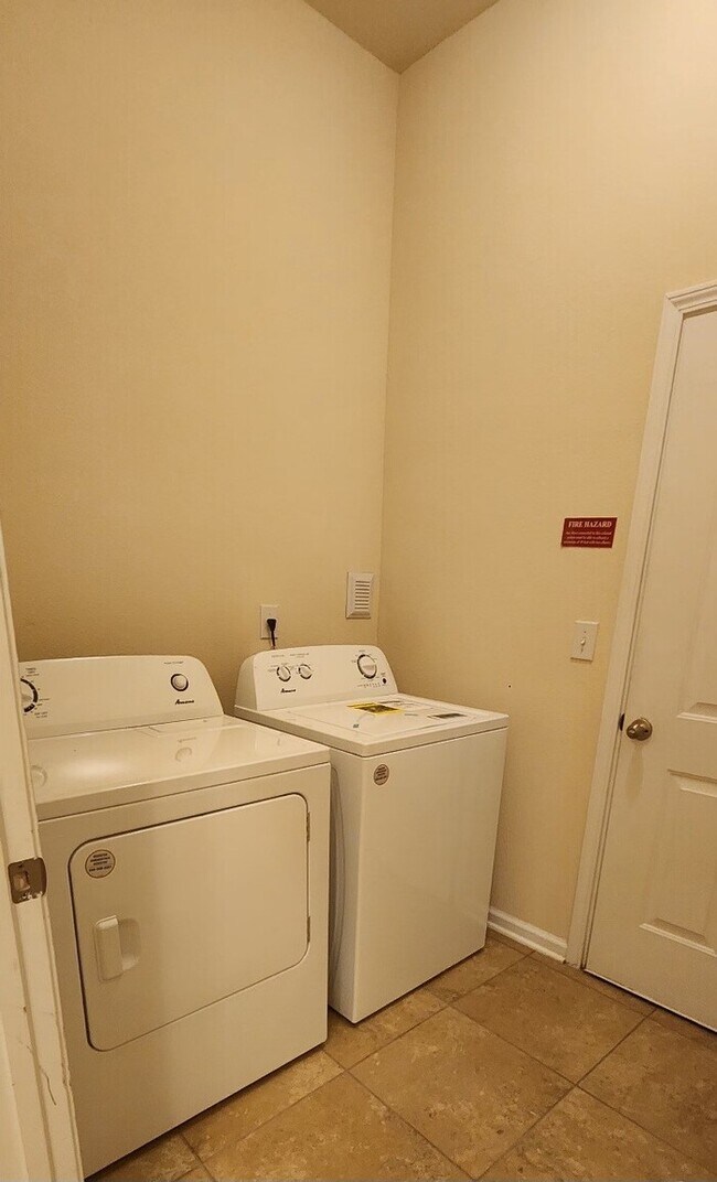 Foto del edificio - Sebastian Cove off SR 16- Townhome Availab...