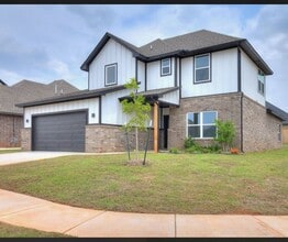 Building Photo - 14500 Chambery Ct