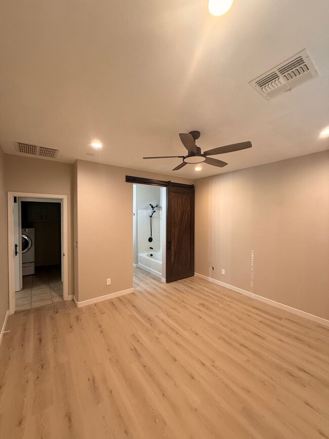 Building Photo - 39730 N Bridlewood Way