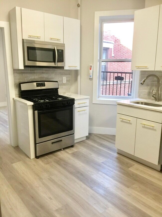 Foto del edificio - 5311 Palisade Ave