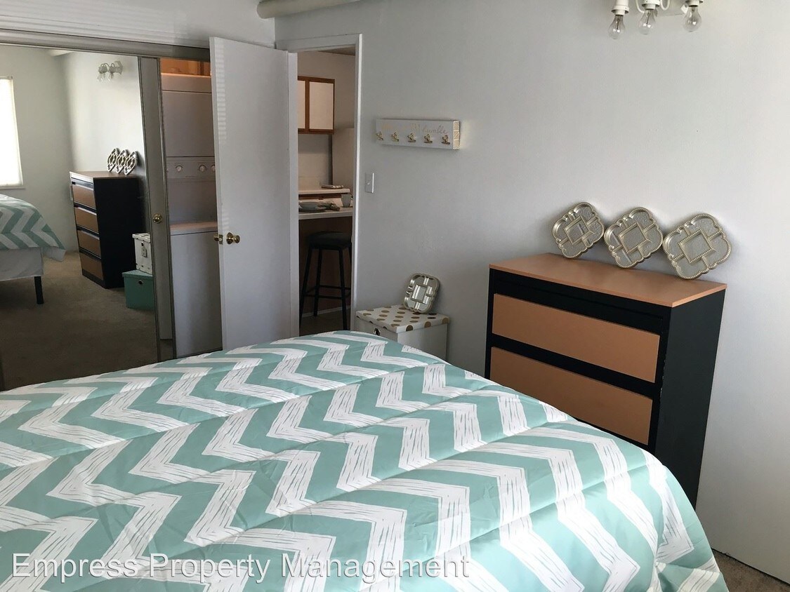 Building Photo - 630 W Virginia St