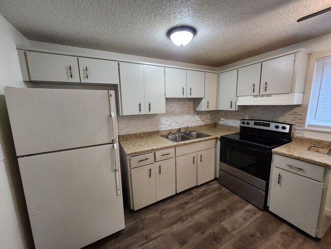 Building Photo - 7140 Alegre Cir