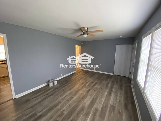 Foto del edificio - 11030 N Locust St