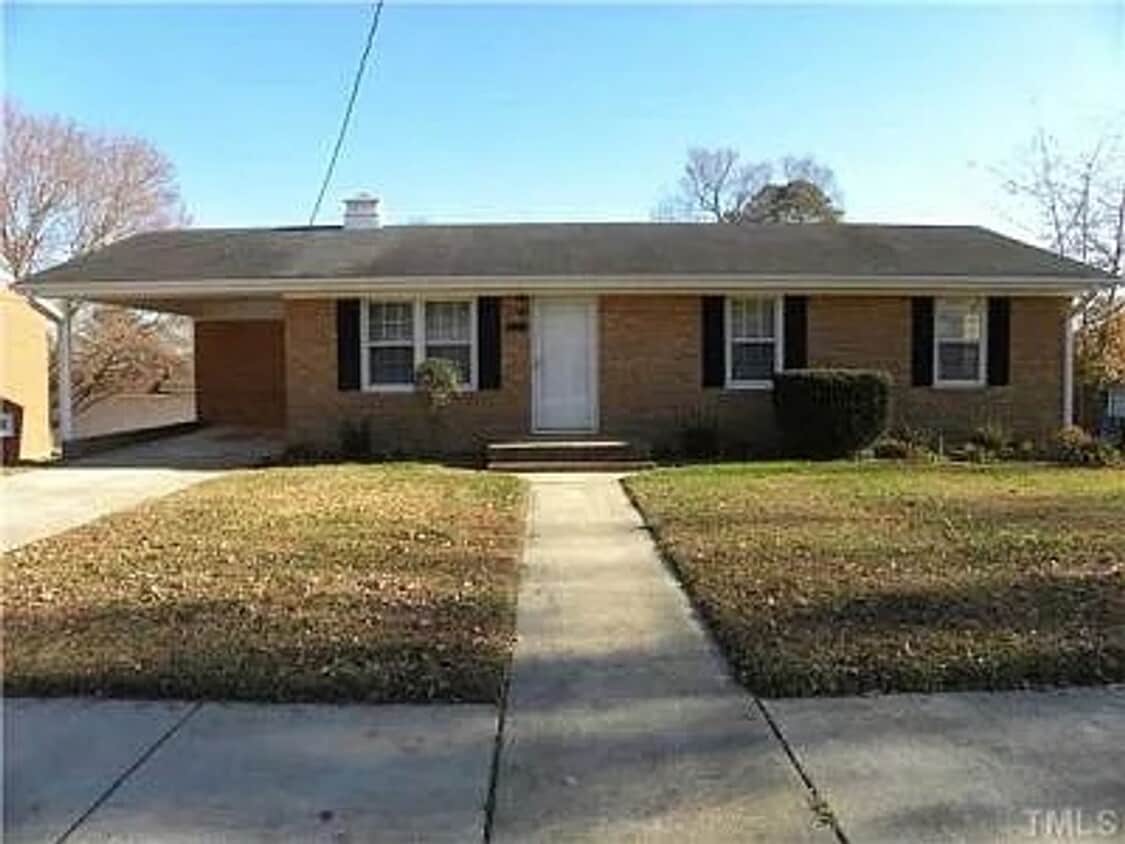 Primary Photo - Ranch home near downtown Clayton