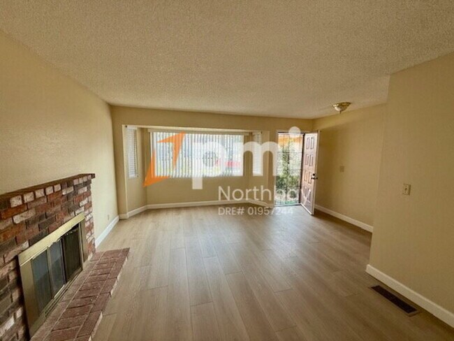 Foto del edificio - 2884 Sequoia Pl