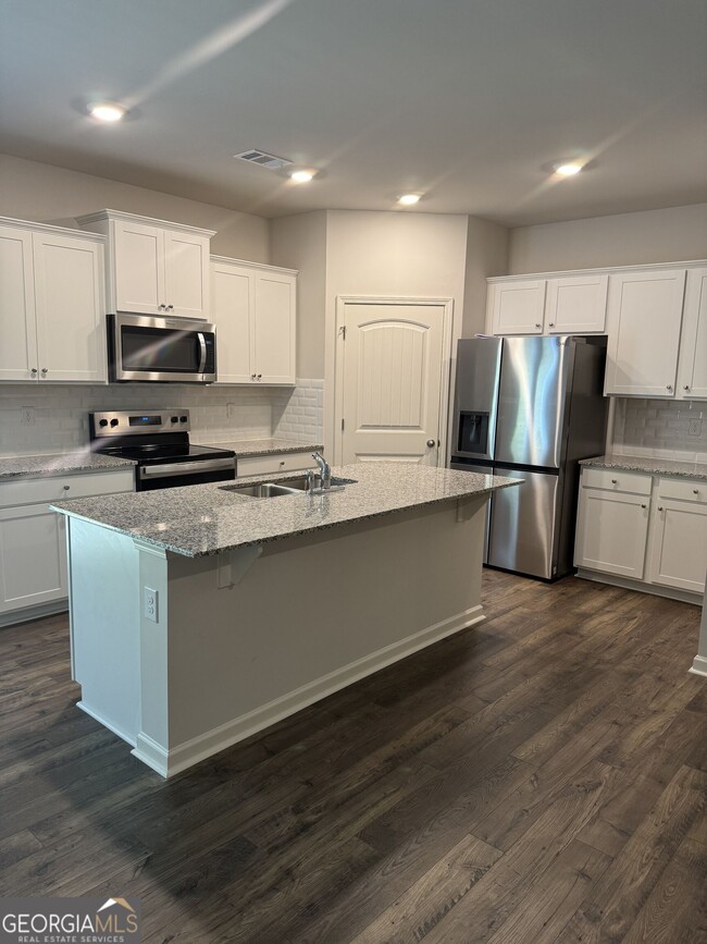 Building Photo - 471 Stoneybrook Dr