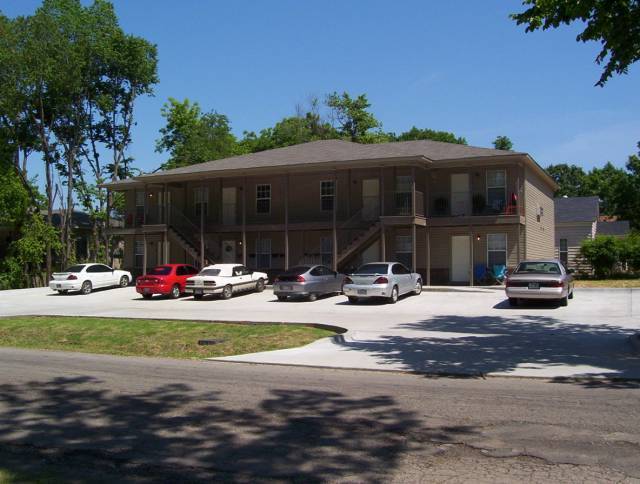 Primary Photo - 418 S 12th St