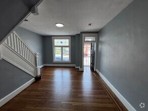 Building Photo - 2021 E Lanvale St