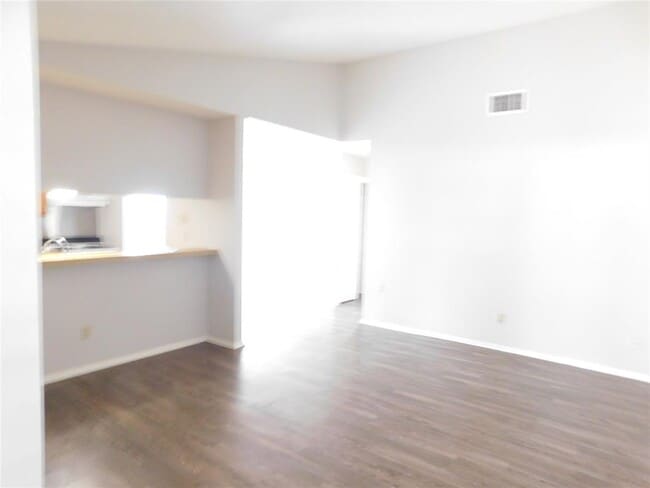 Foto del edificio - 12003 Arrowwood Dr