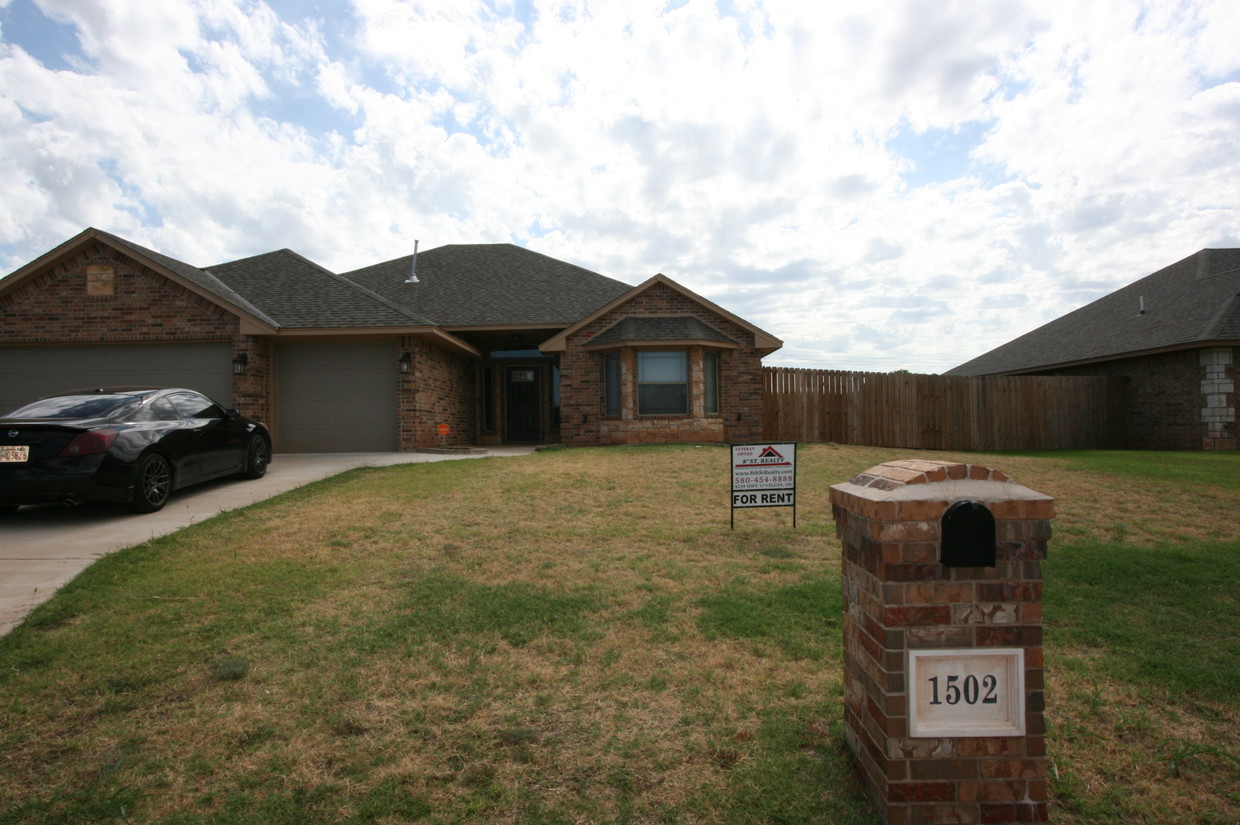 Foto principal - 1502 Scenic Ridge