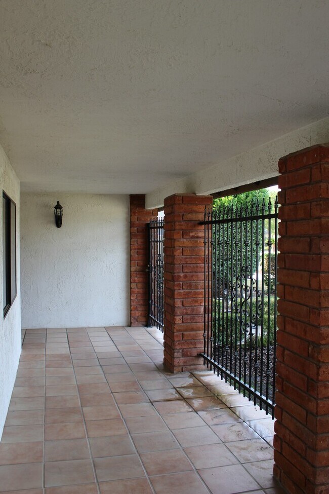 Foto del edificio - 6509 Kearsarge Way