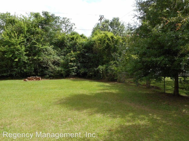 Foto del edificio - 3 br, 1.5 bath House - 115 Deerfield